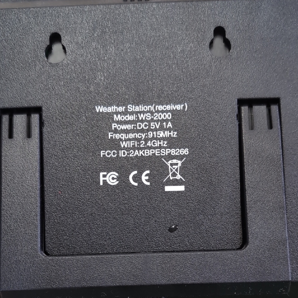 Ambient Weather Station Set | Receiver/Console, Temperature, Moisture Sensors - Picture 2 of 7